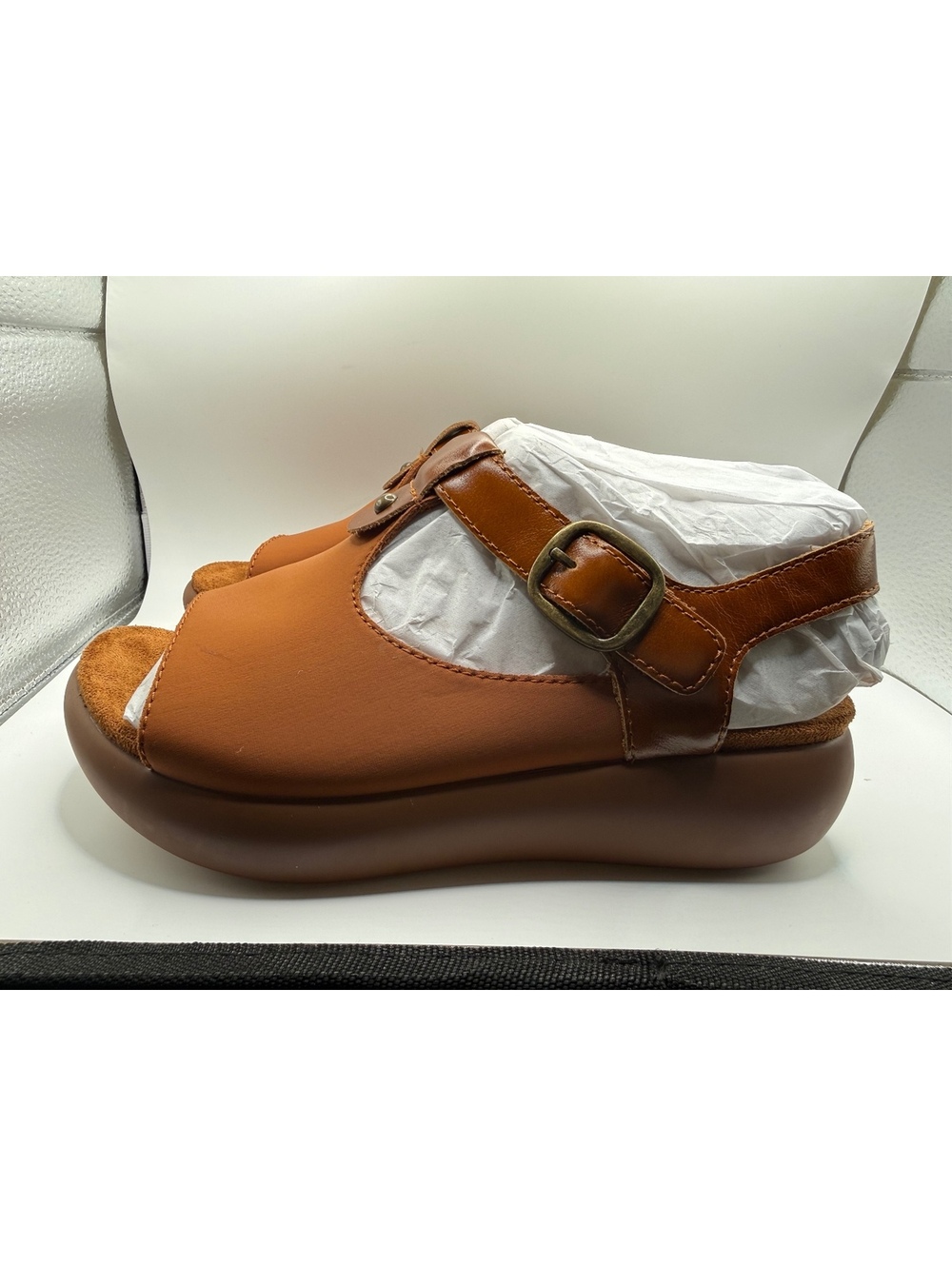 Alegria Women’s 6-6.5 (EU 36) Betsie Sandal in Stretch Luggage
